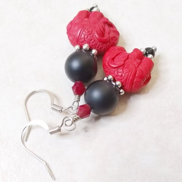 Super Cute! Large & Chunky! Black + Red Elephant Dangle Earrings! Tuskers!!! - Picture 4 of 8